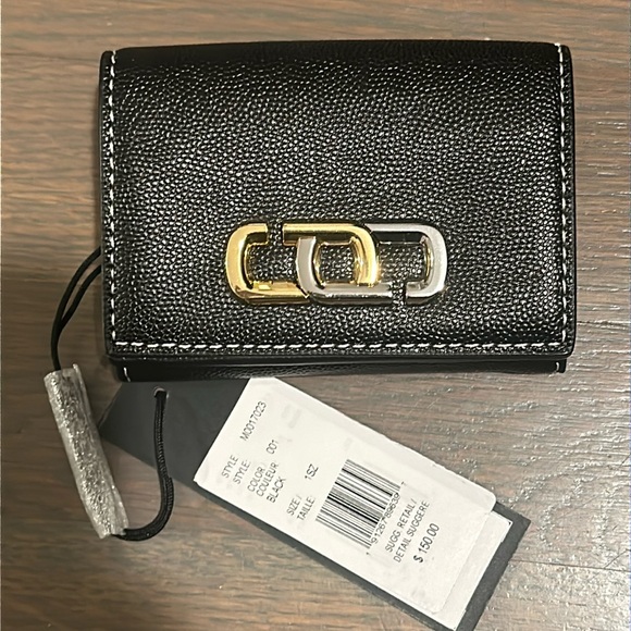 The Marc Jacobs Wallet $150